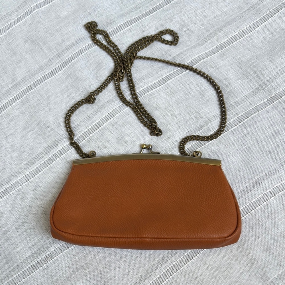 Universal Thread Tan Clutch with Chain Strap. - Picture 4 of 13